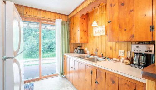 One-Bedroom Holiday Home