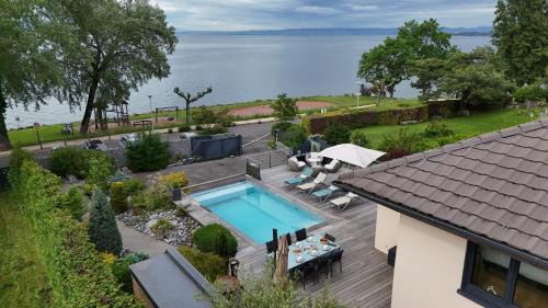 Villa - Beach Front
