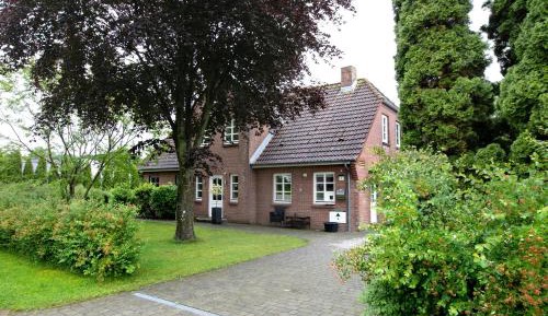 Superior One-Bedroom Apartment