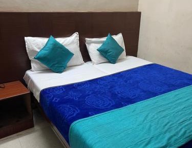 Double Room (AC)