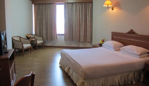 Deluxe Double or Twin Room