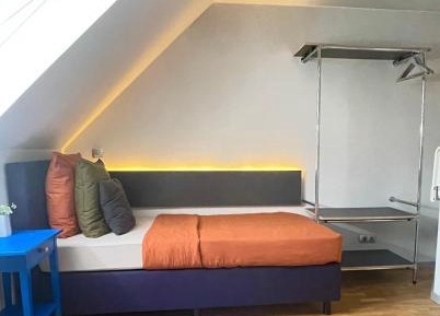 Single Room with Shared Toilet