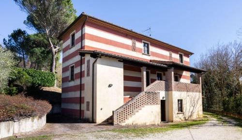 One-Bedroom Holiday Home