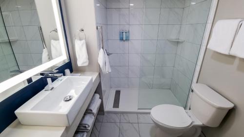 Deluxe Mountain View with Two Queen Beds