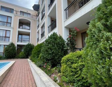 Studio with Balcony