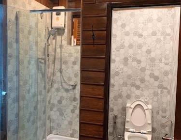 Standard Twin Room with Shared Bathroom