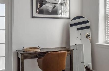 King Room with Roll-In Shower - Disability Access