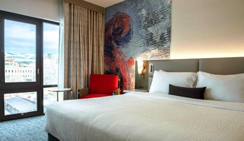 Capitol King Room