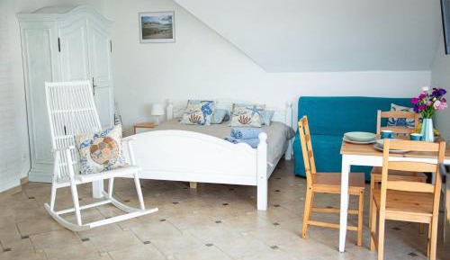 Triple Room with Private Bathroom