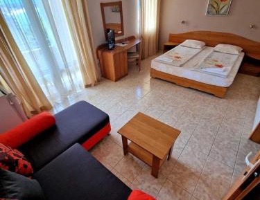 Large Double Room