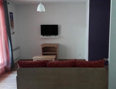 Two-Bedroom Apartment with Mountain View