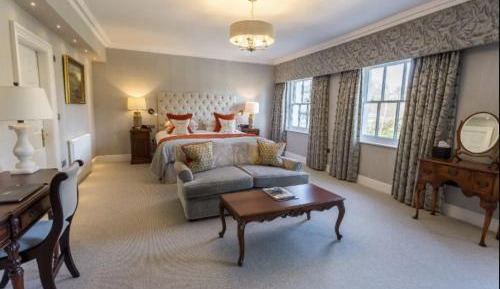 Deluxe Double Room with Extra Bed