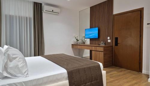 Deluxe Triple Room with Sea View