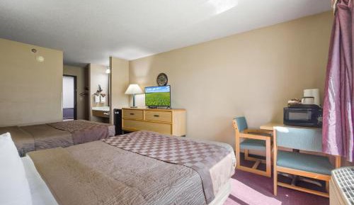 Standard Queen Room with Two Queen Beds
