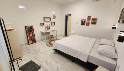 King Room with Balcony