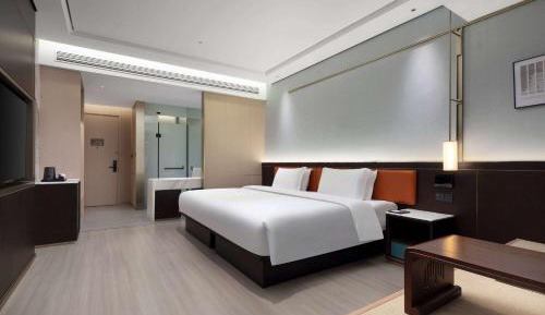 Deluxe King Room - Non-Smoking