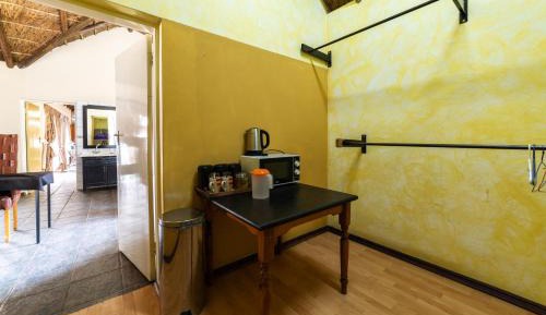 Deluxe Double Room (2 Adults + 1 Child)