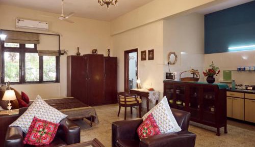 Deluxe Double Room with Side Sea View
