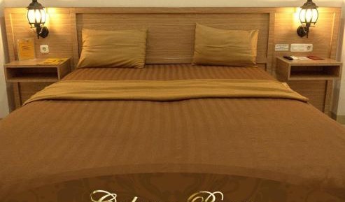King Room with Pool View
