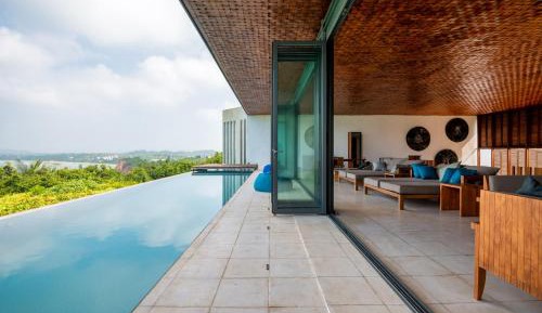 Deluxe Suite with Sea View