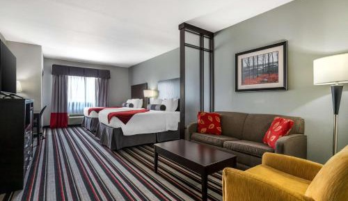 Queen Suite with Two Queen Beds - Disability Access