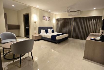 Superior King Room