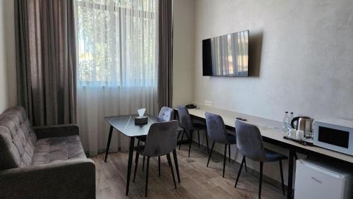 Standard Suite
