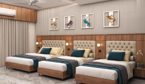 Deluxe Queen Room