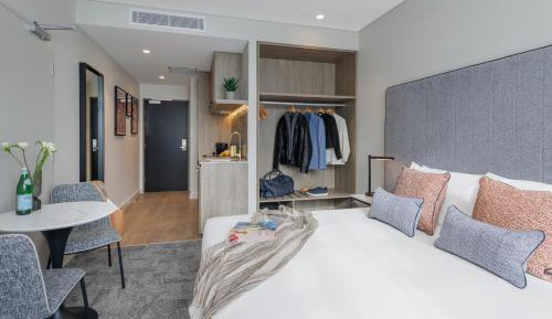 Studio Apartment