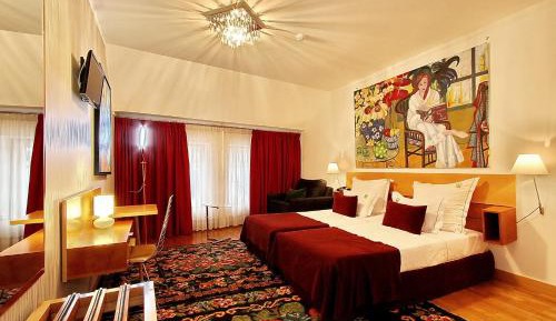 Deluxe Double or Twin Room