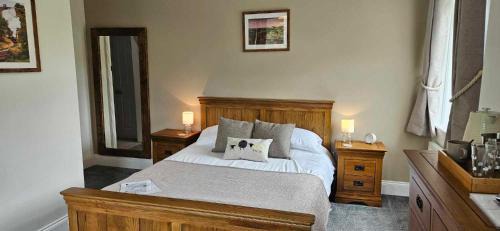 Deluxe King Room - Blueberry