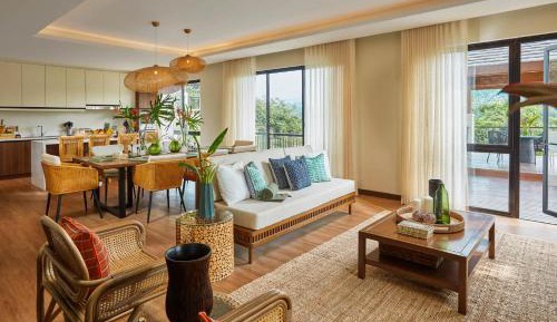 Family Room with Mountain View