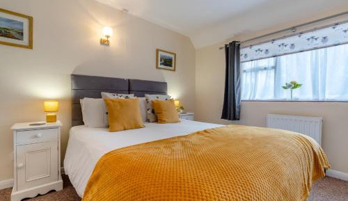 Double or Twin Room with Garden View