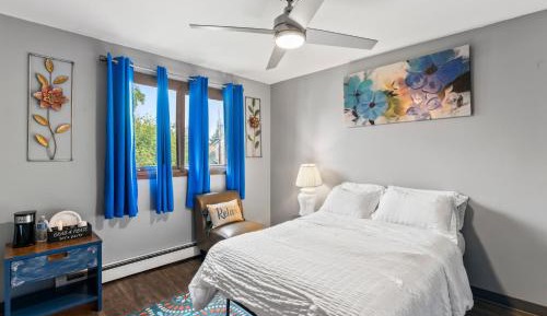 Double Room with Shared Bathroom