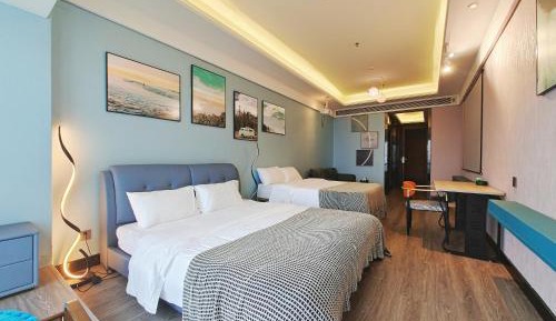 Superior Twin Room with City View