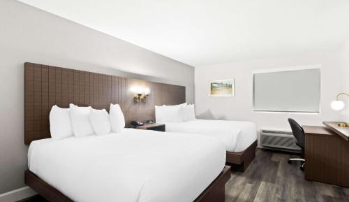 Queen Room with Two Queen Bed - Non-Smoking