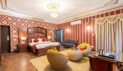 Deluxe Suite