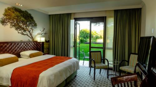 King Room with Garden View