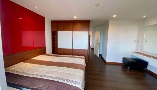Two-Bedroom Deluxe Apartment with Ocean View