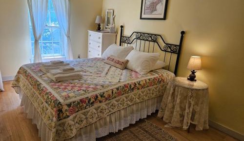 Queen Room