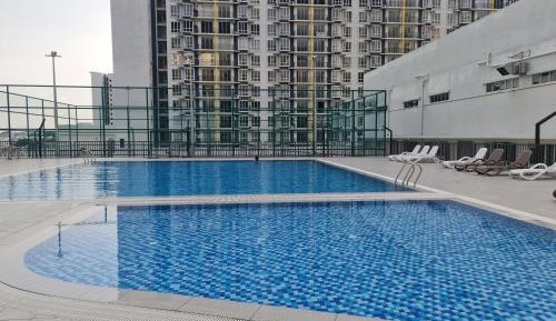Three-Bedroom Apartment with Sea View