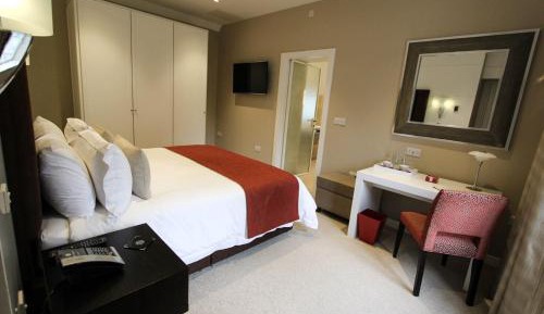 Queen Room