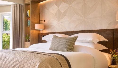 Luxury King Room