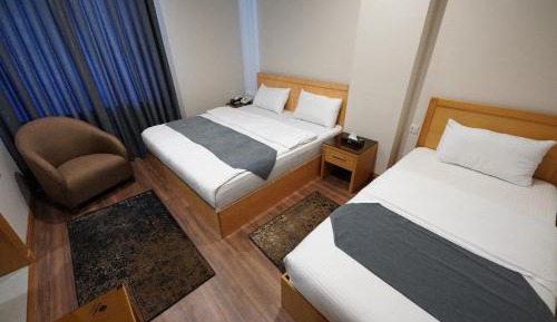 Triple Room with City View