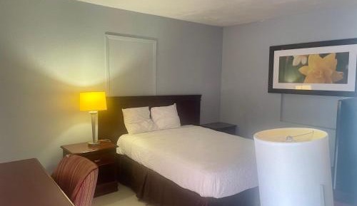 Queen Room