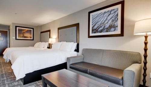 Standard Room with Two Queen Beds