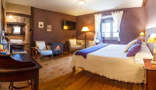 Superior Double Room with Mountain View and Fireplace