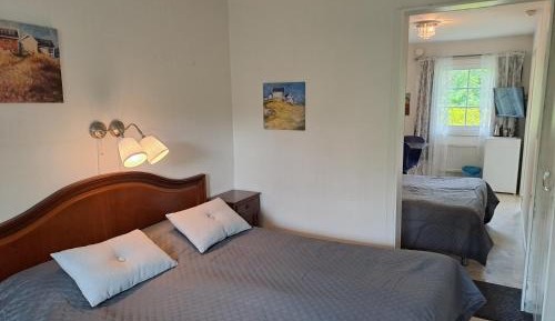 Quadruple Room with Private Bathroom