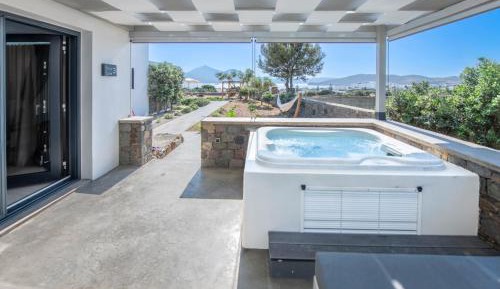 Queen Suite with Sea View