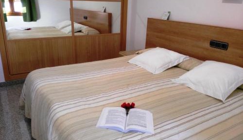 One-Bedroom Apartment (3 Adults)